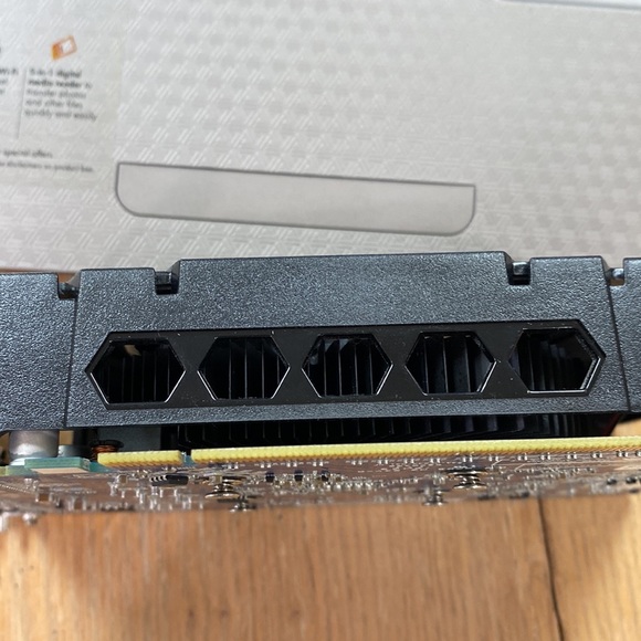 Sapphire HD 7770 GHZ  addition, cape, Verde graphics processor, 1024MB memory - Picture 4 of 6